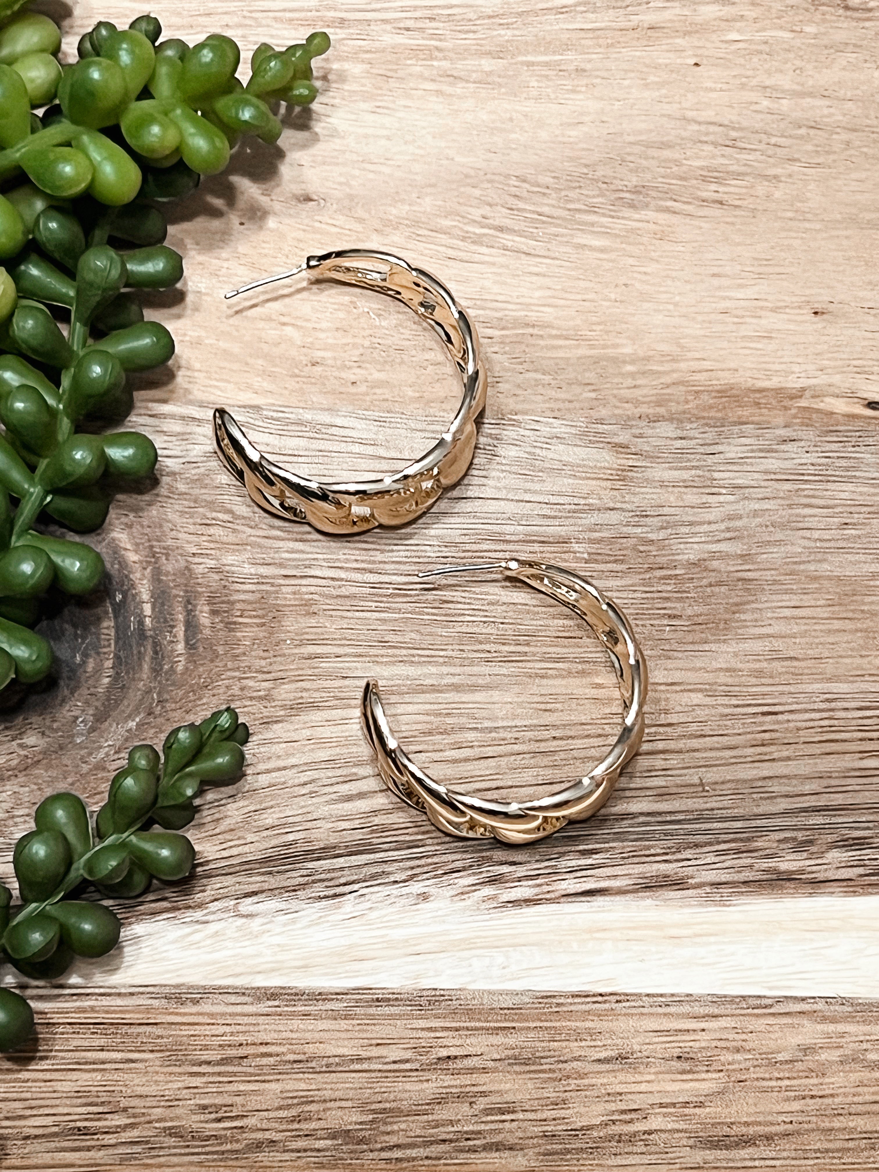 Gold Chain Hopp Earrings