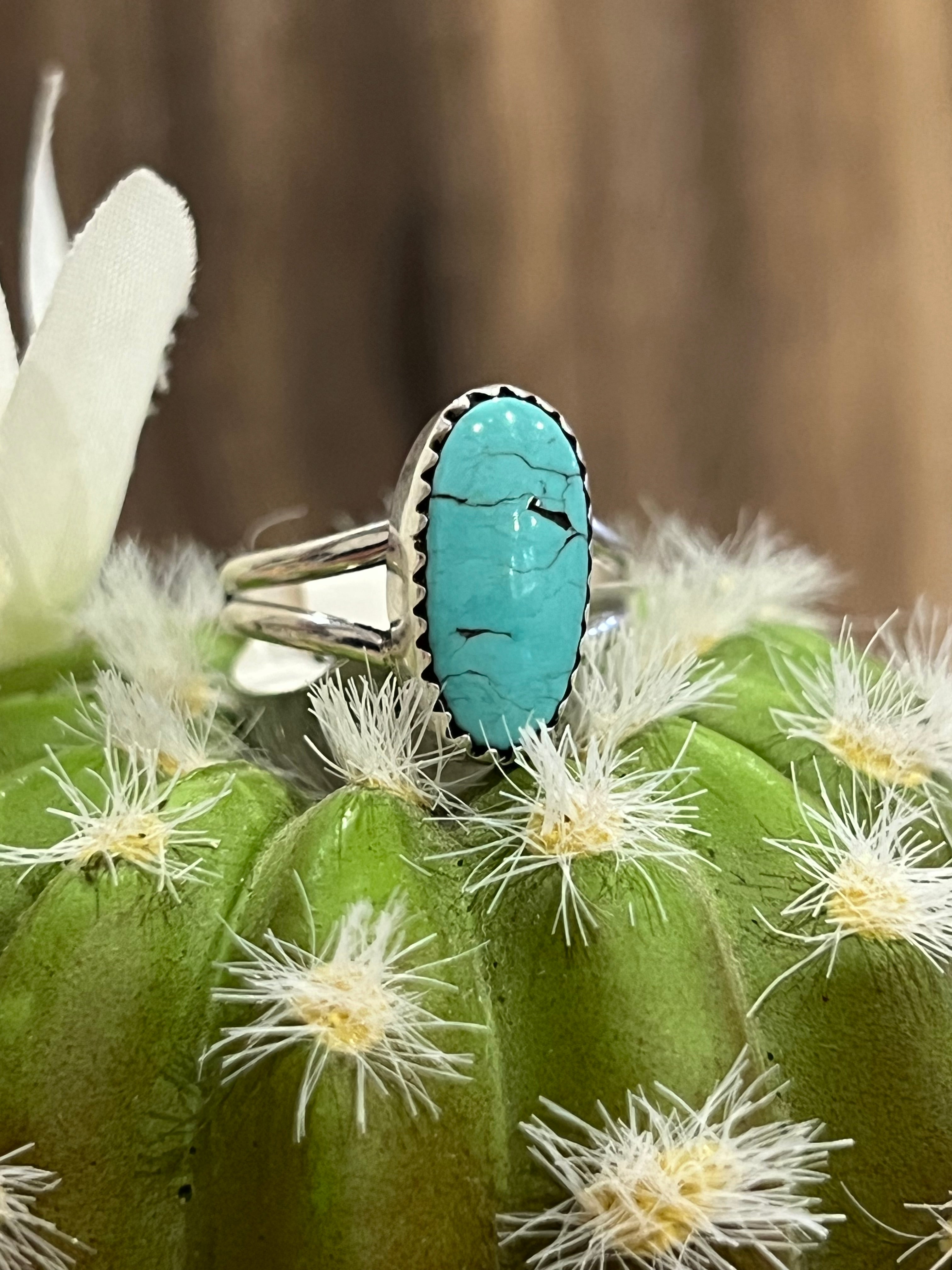 Tiny Oval Turquoise Sterling Silver Ringue