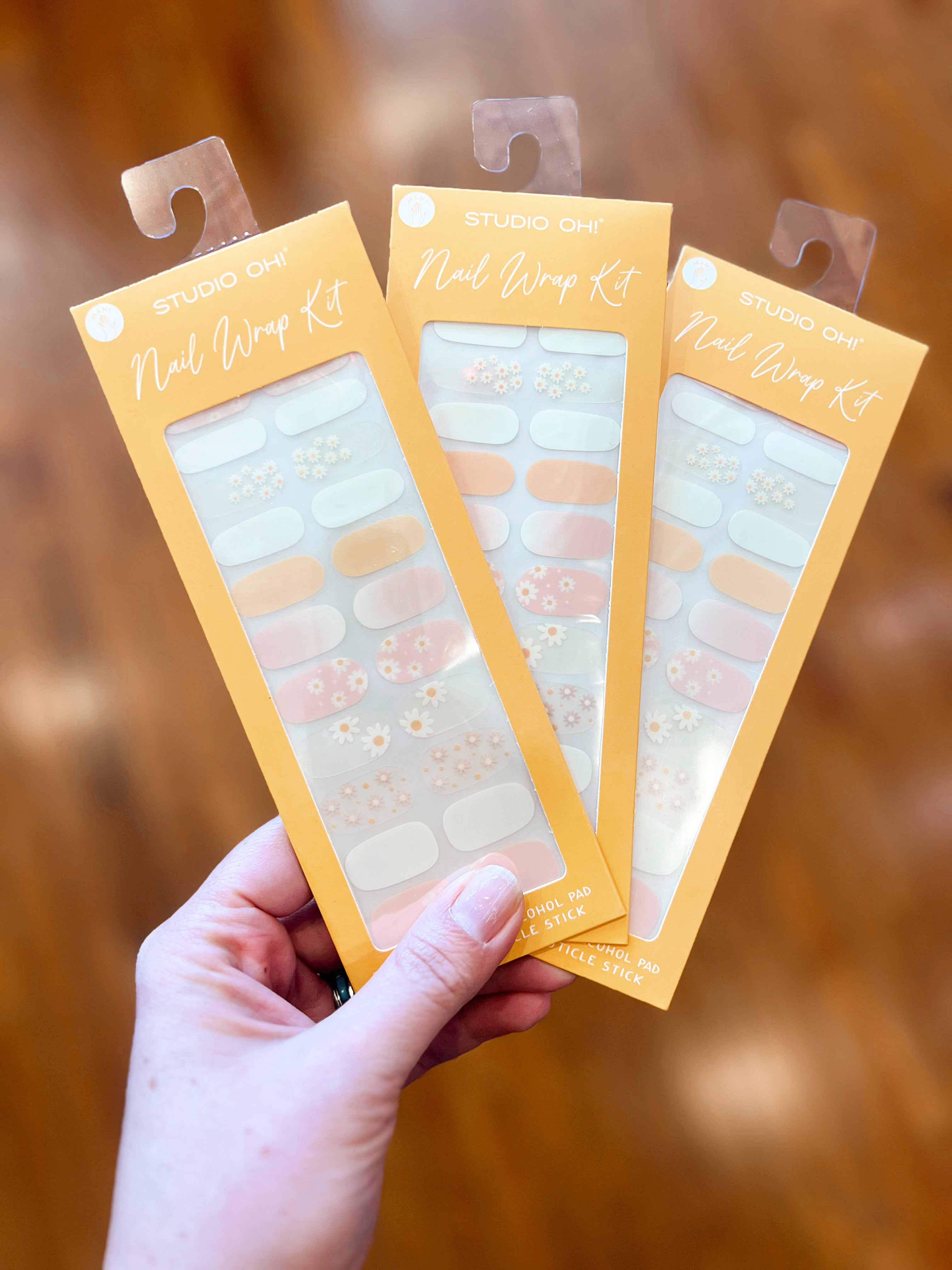 Ditzy Daisies Nail Wrap Kit