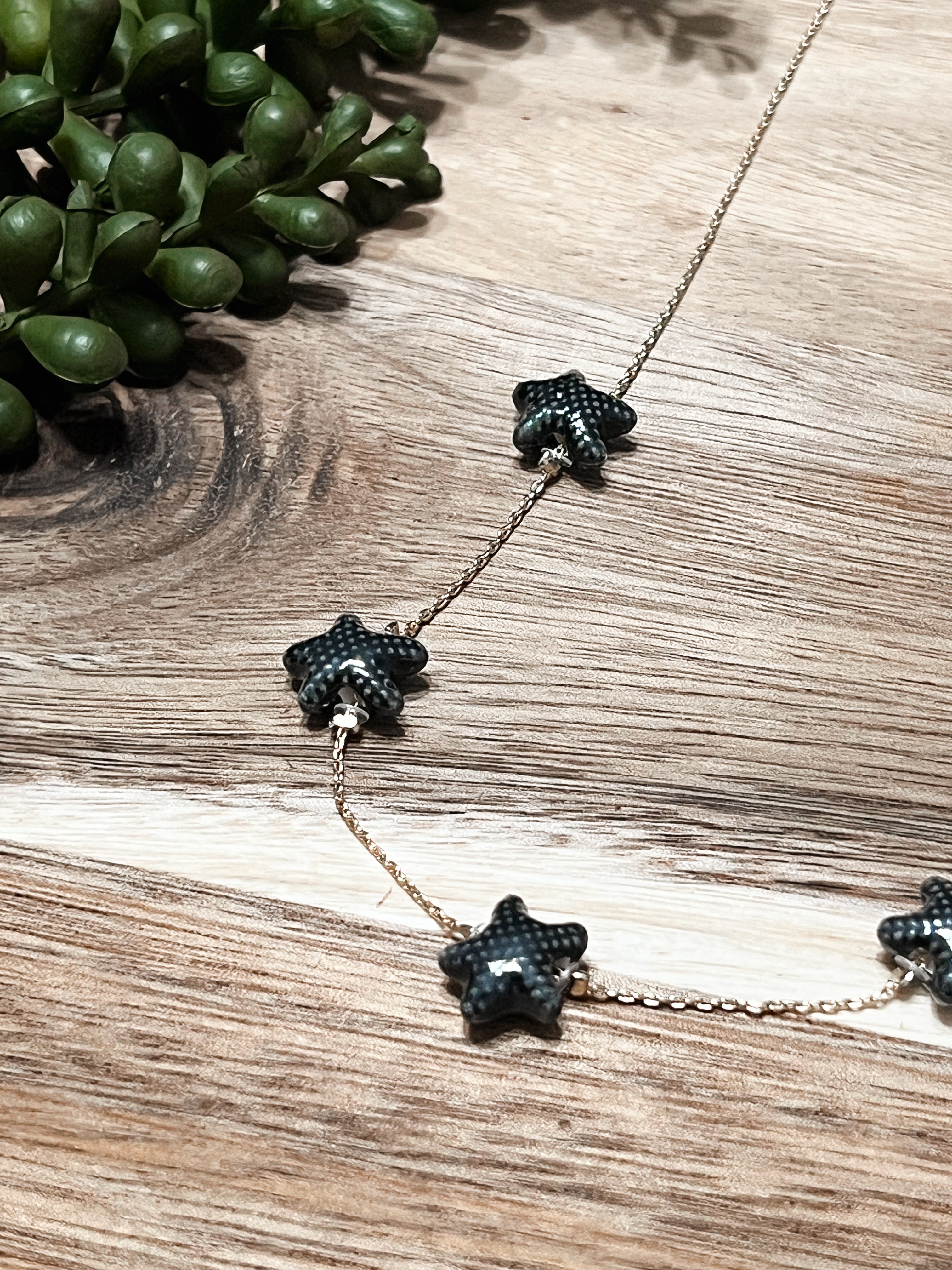 Black Seeing Starfish Necklace