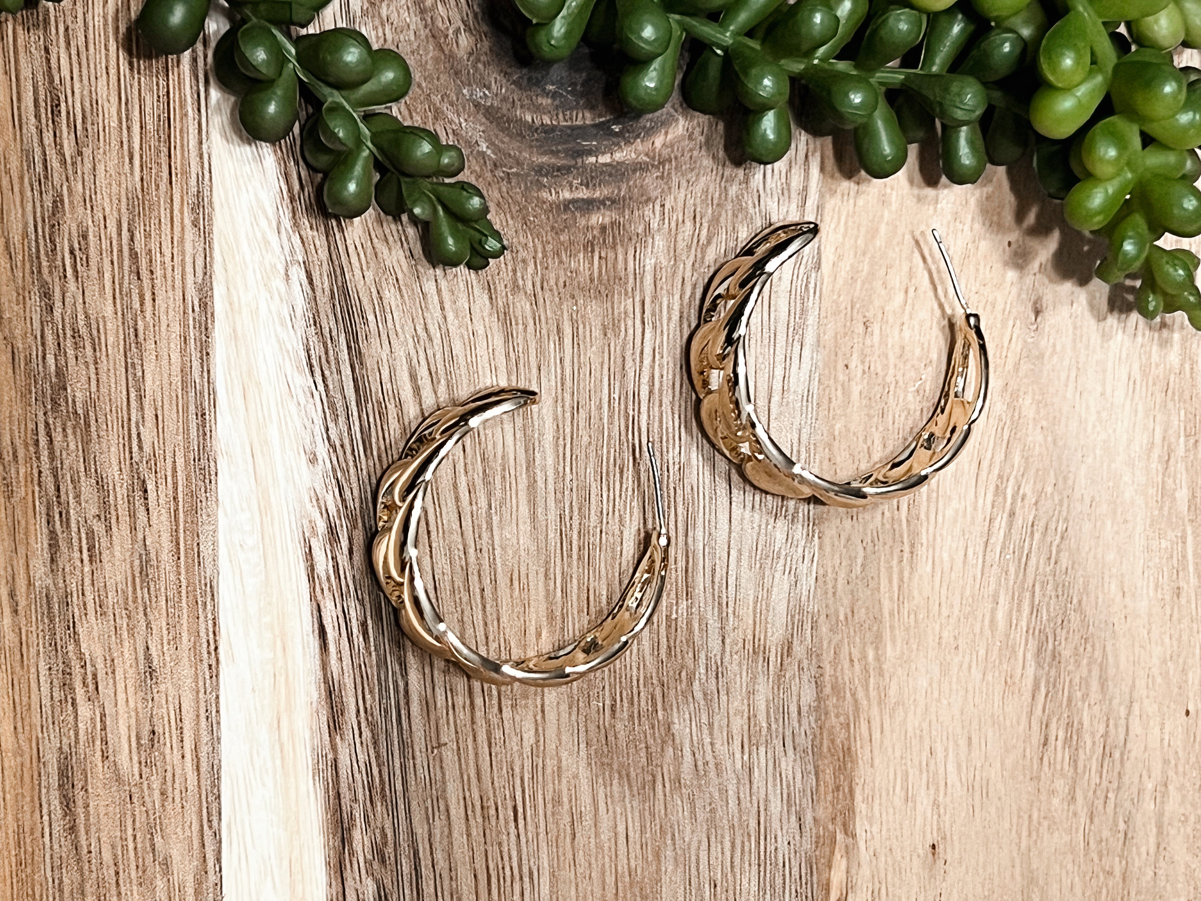 Gold Chain Hopp Earrings