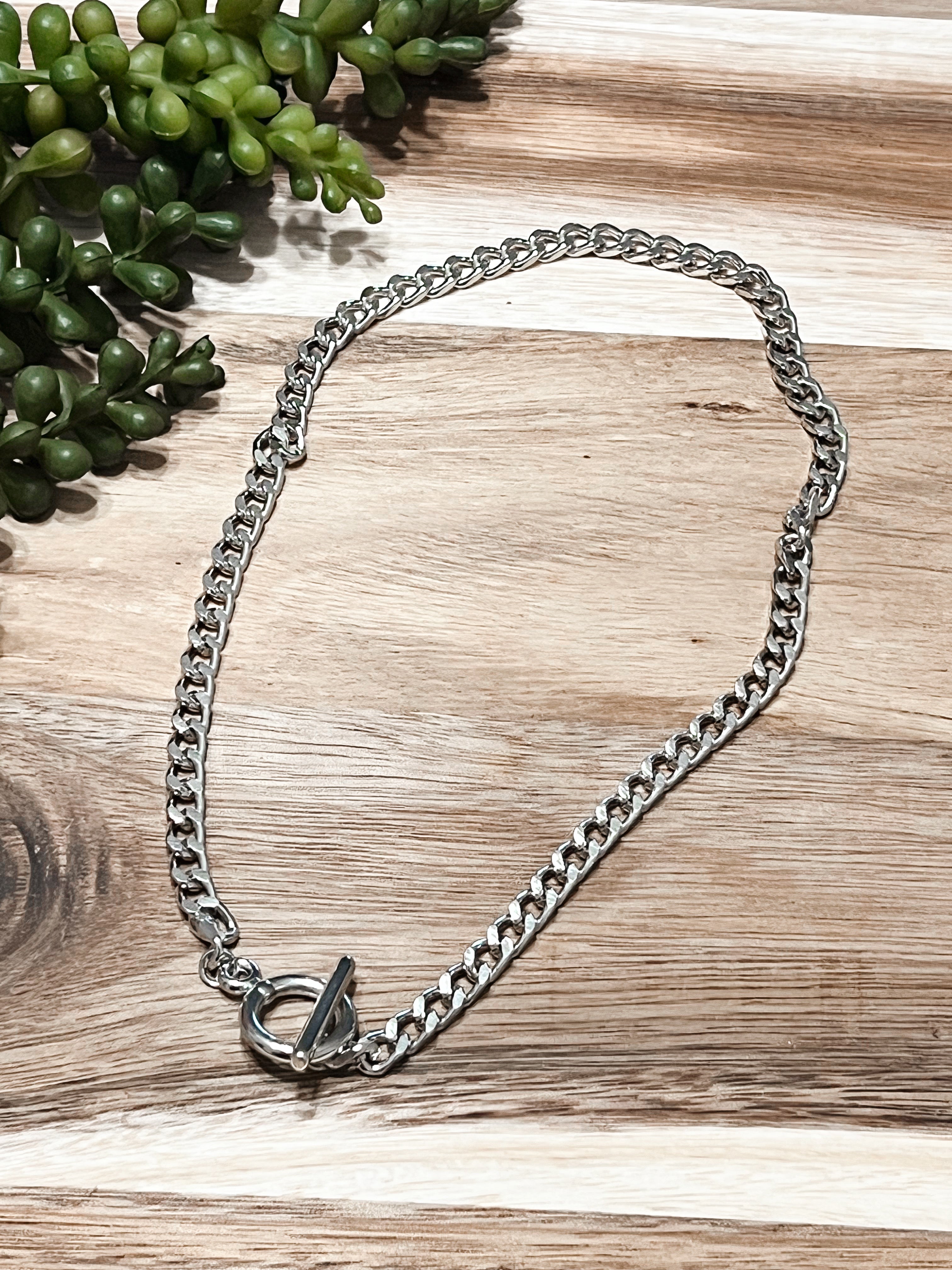 Thick Chain Choker Necklace