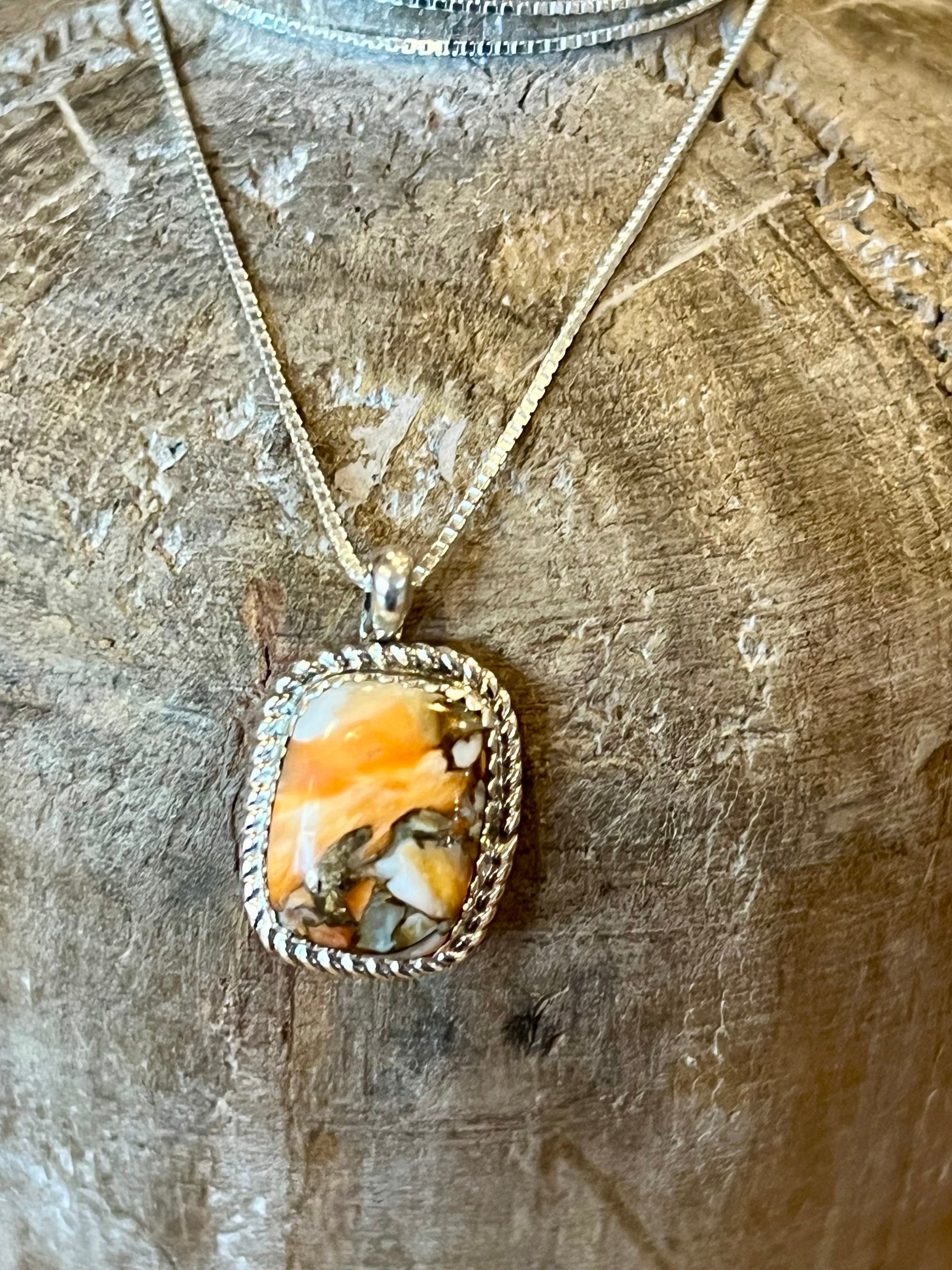 Mojave Spiny Oyster Sterling Silver Necklace