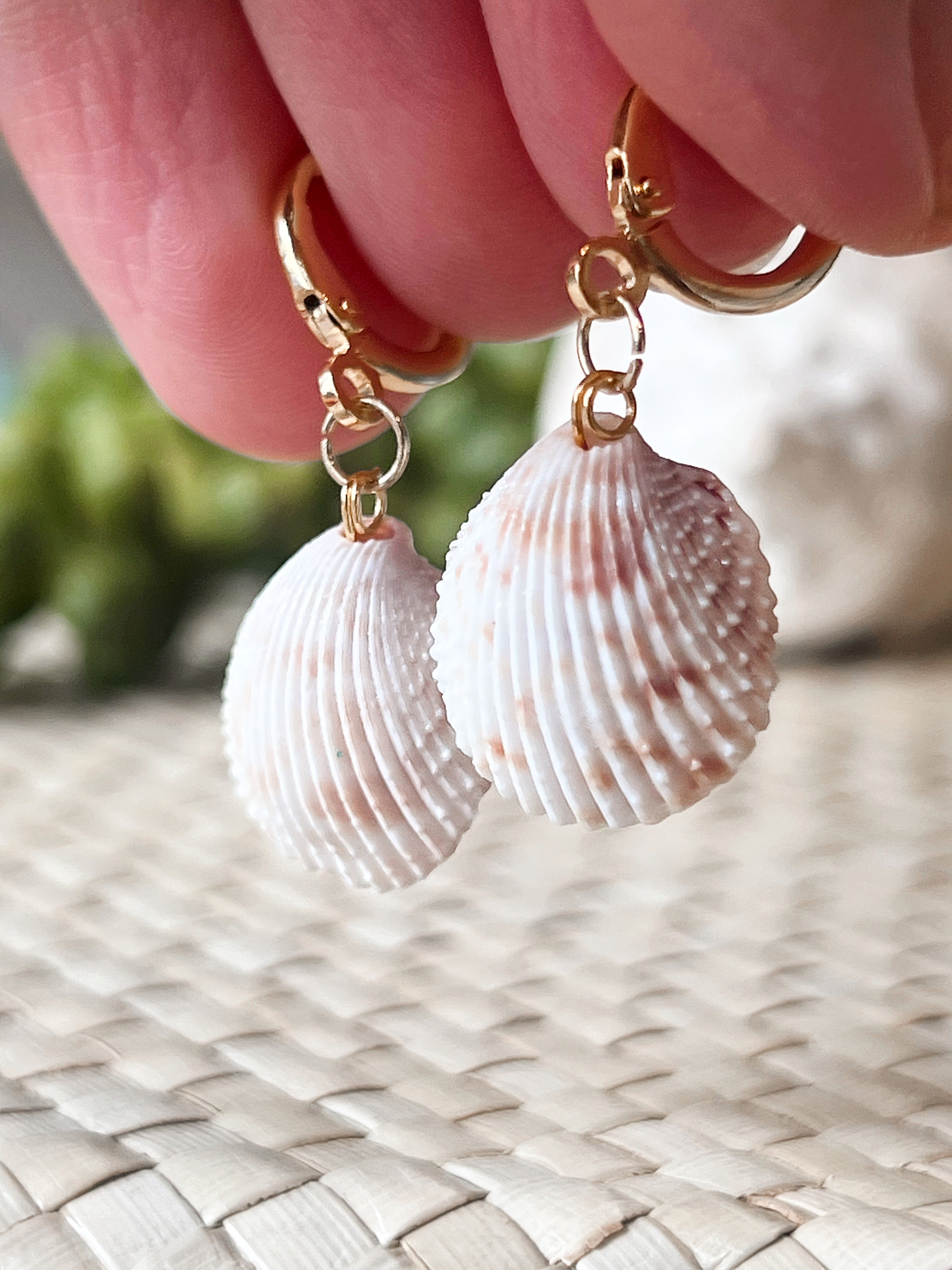 Cutie Cockle Earrings