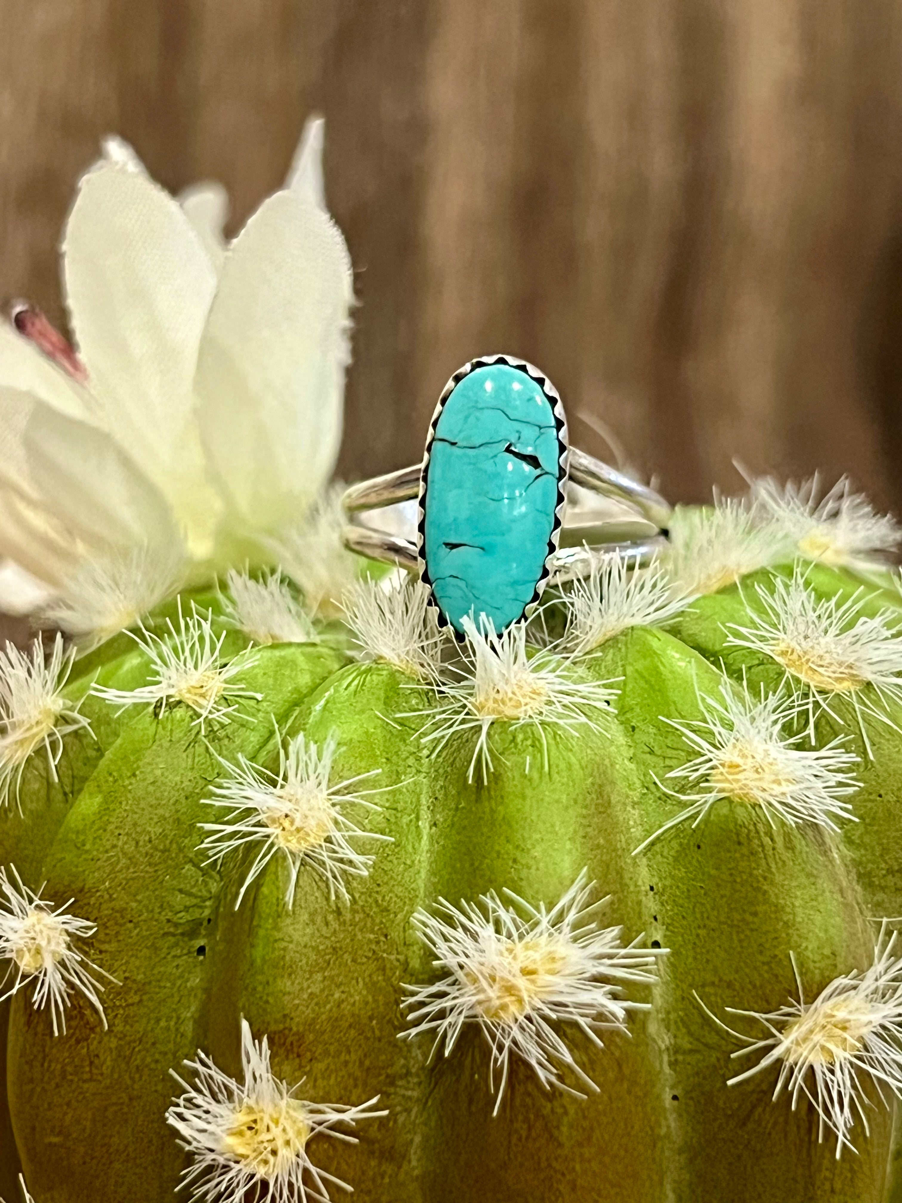 Tiny Oval Turquoise Sterling Silver Ringue