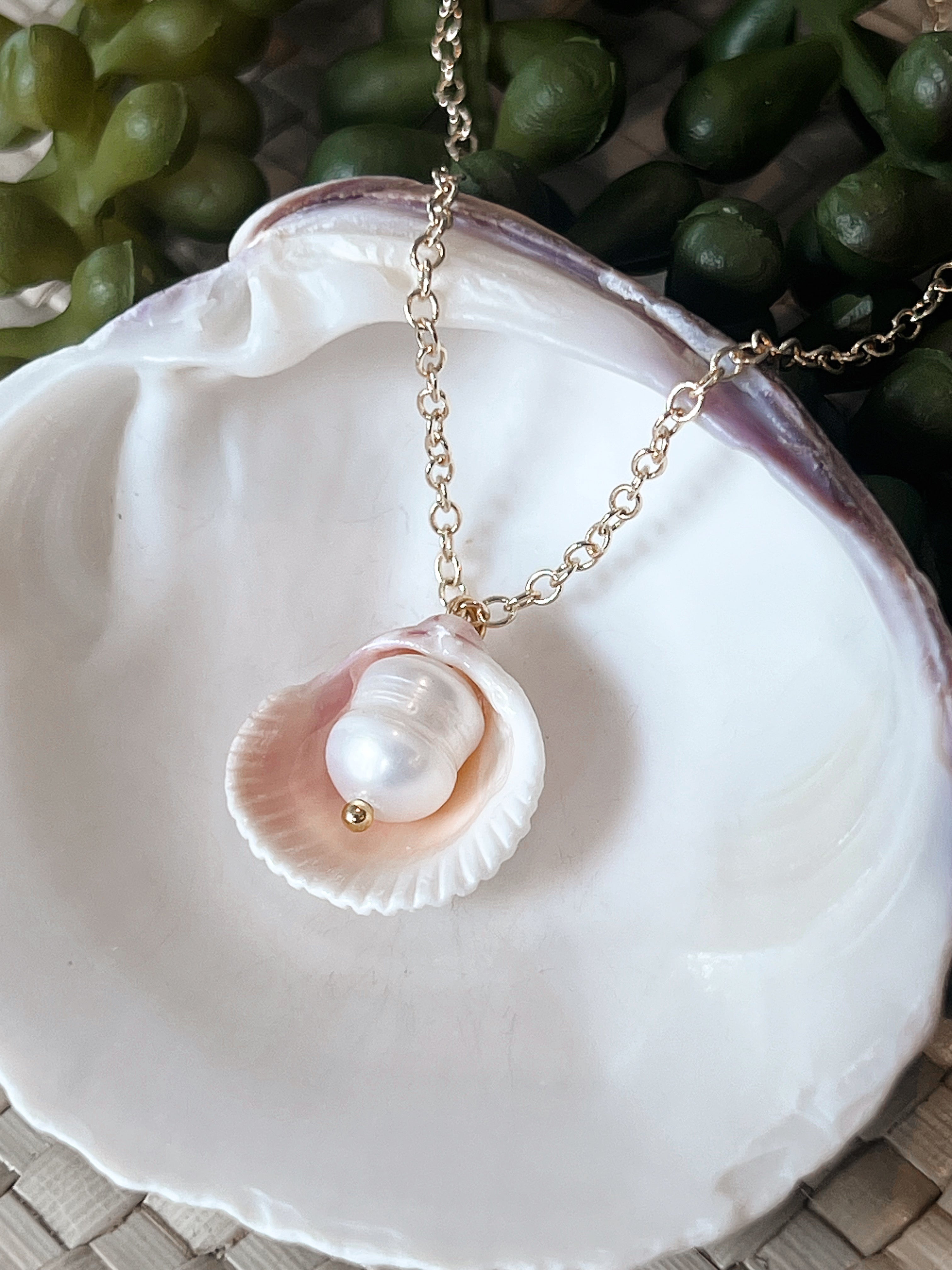 Cockle Shell Pearl Necklace