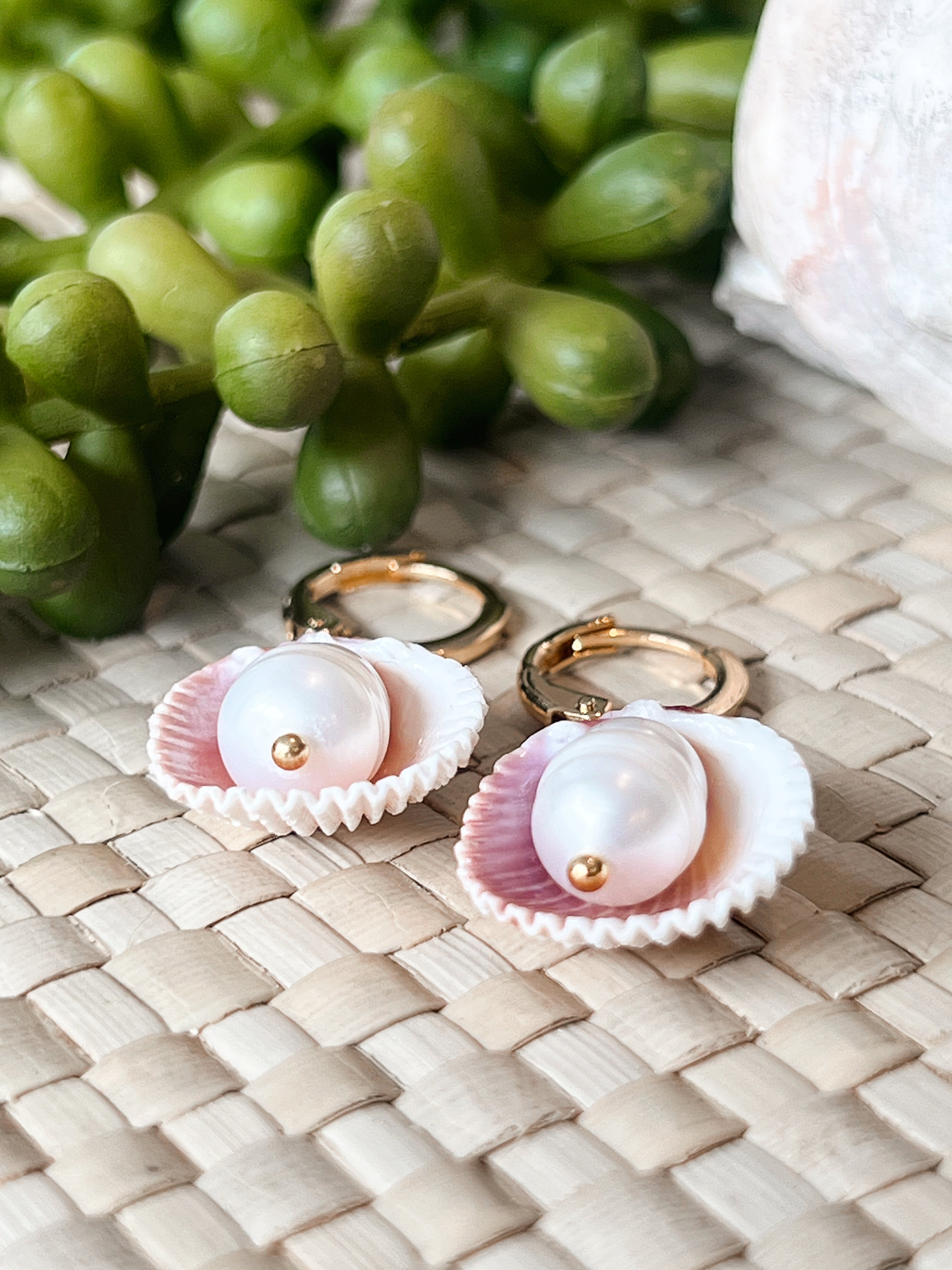 Cutie Cockle Earrings