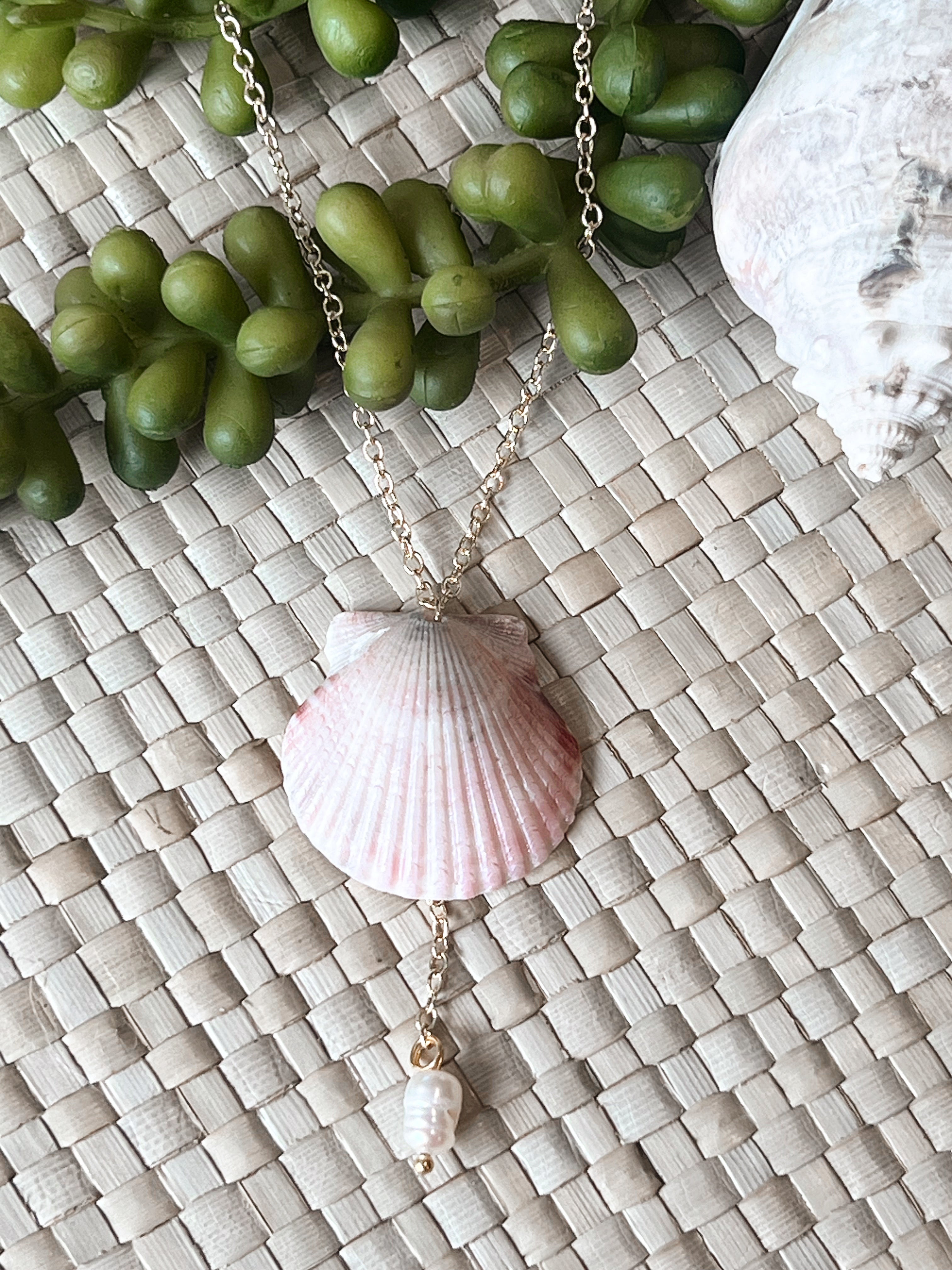 Layered Calico Scallop Necklace