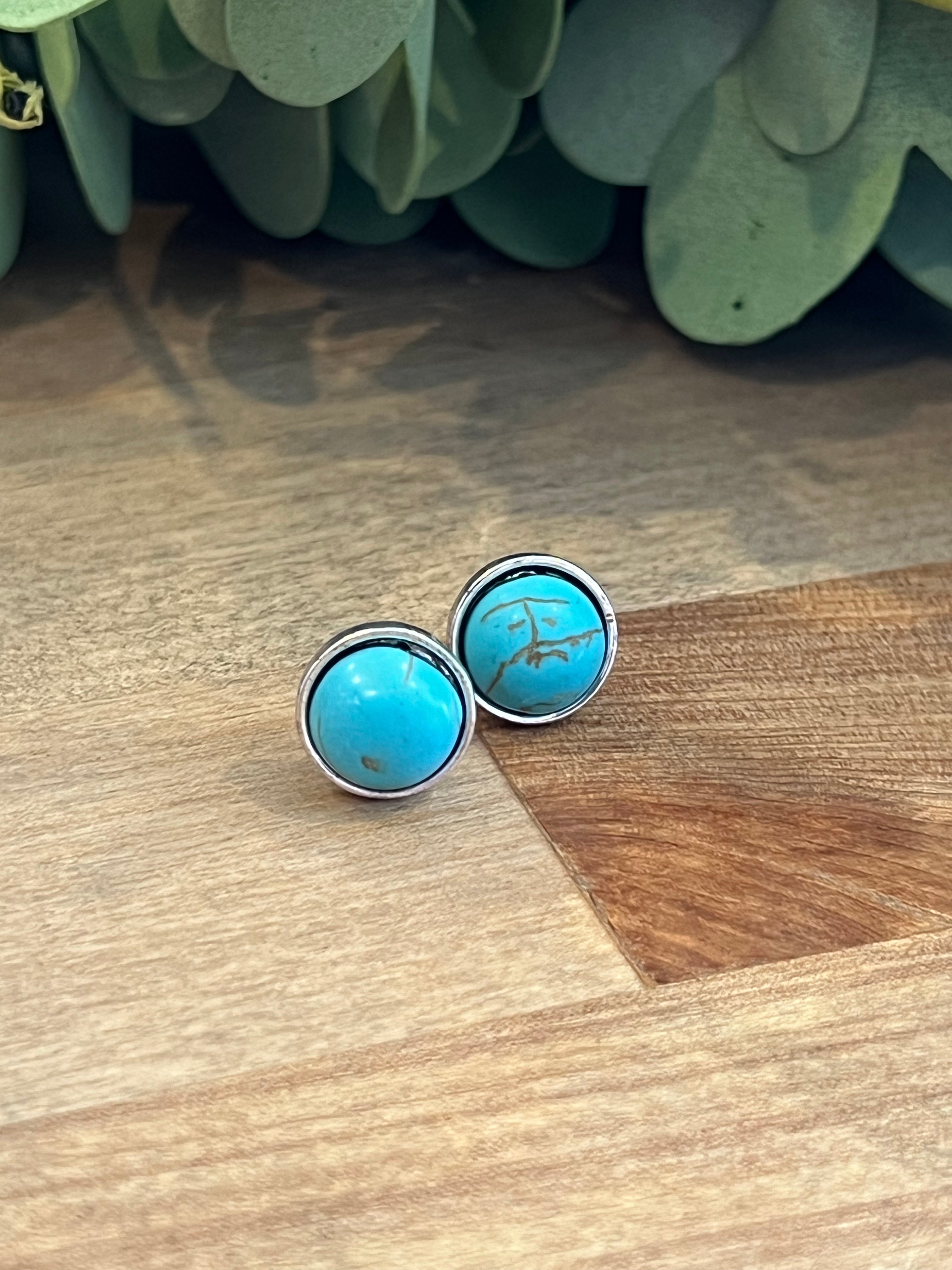 Simple Circle Stud Earrings