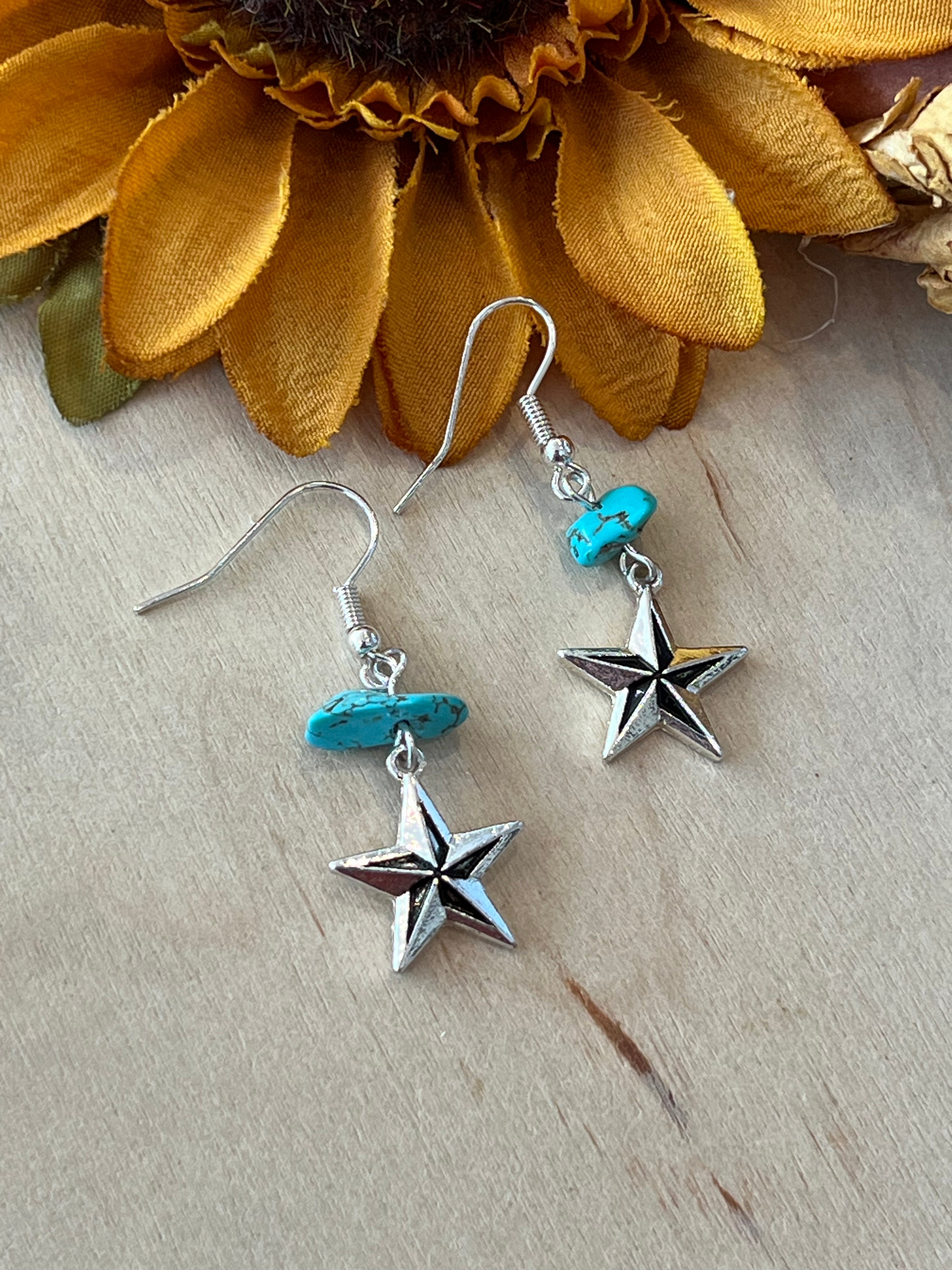 Chip Star Earrings