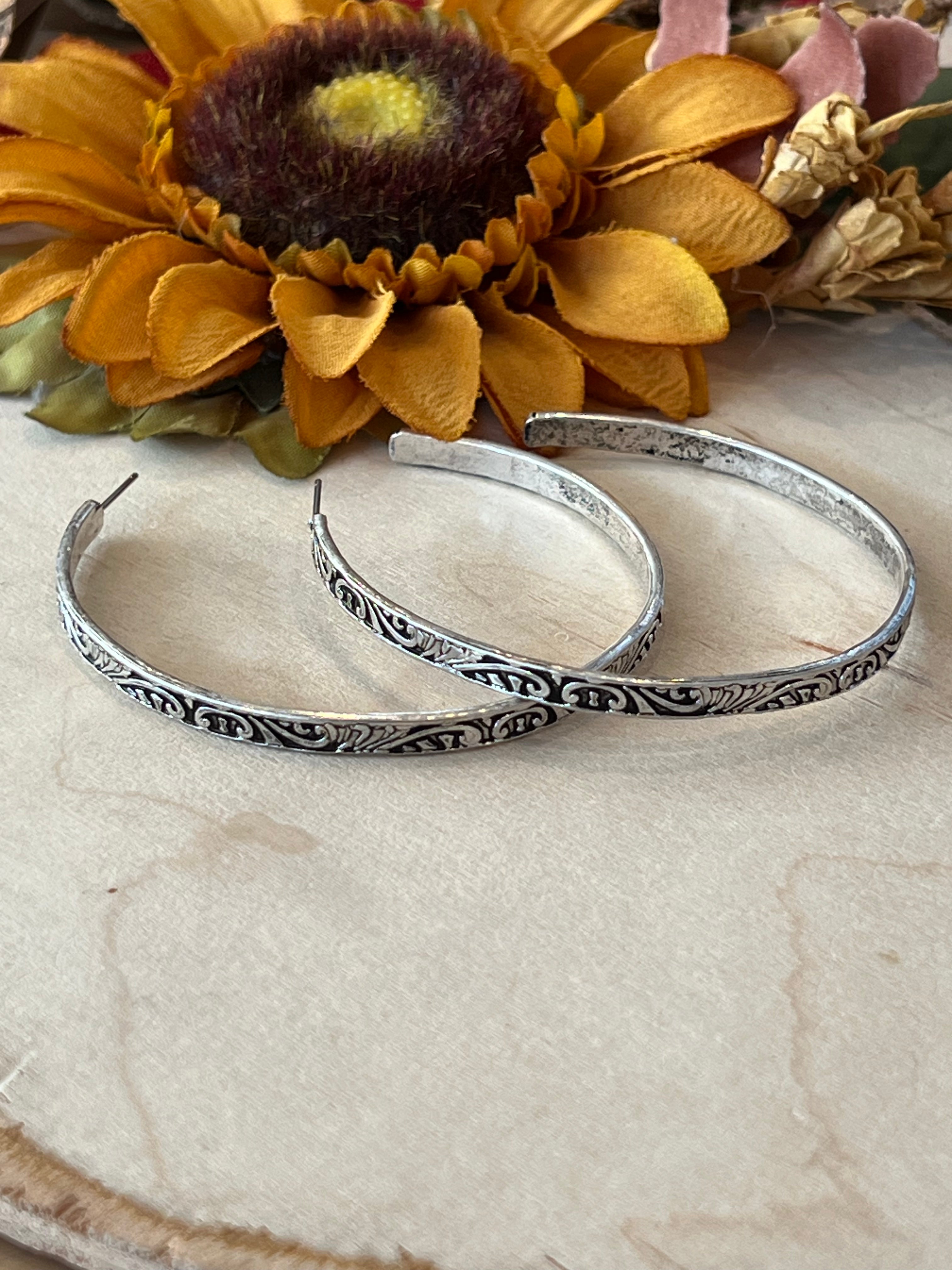 Big Mama Textured Hoop Earrings