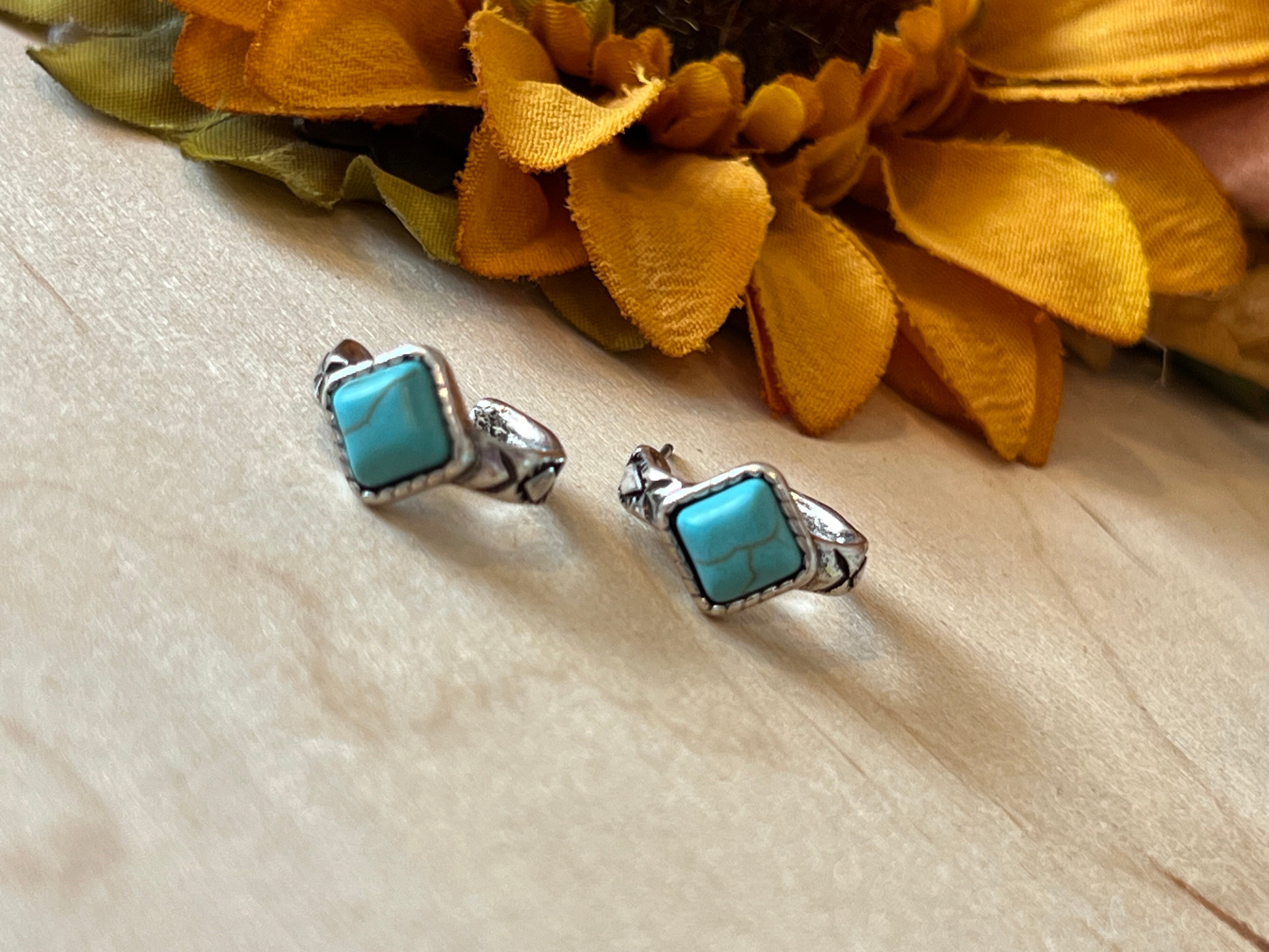 Tiny Square Hoops Earrings
